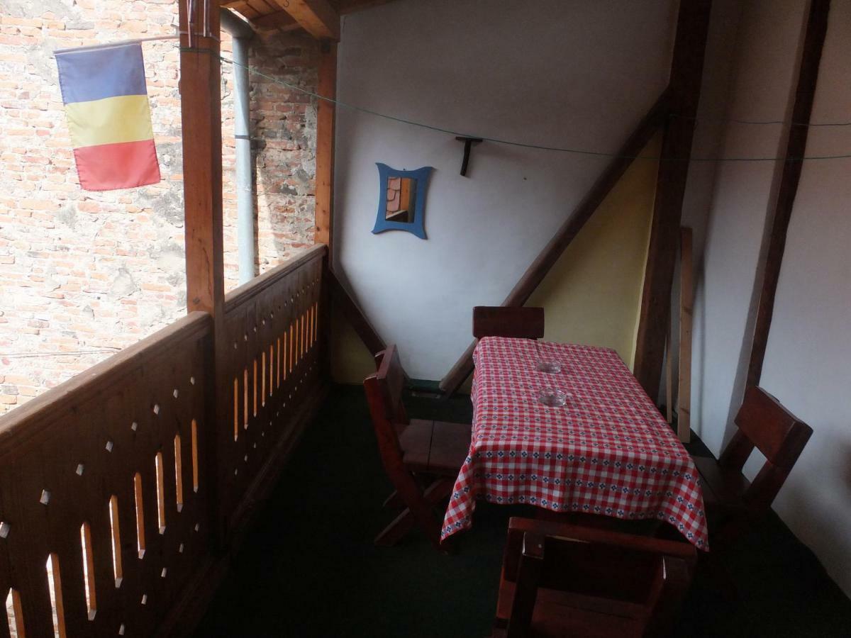 Blue House Apartment Sibiu Luaran gambar